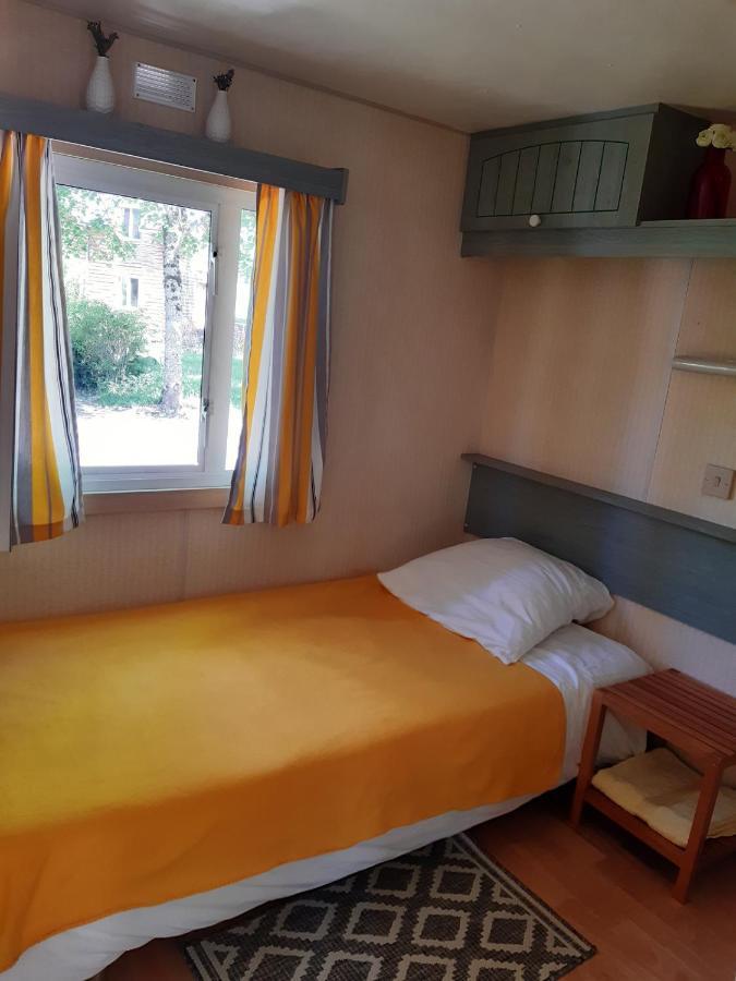 Senergues Camping Etang Du Camp מראה חיצוני תמונה