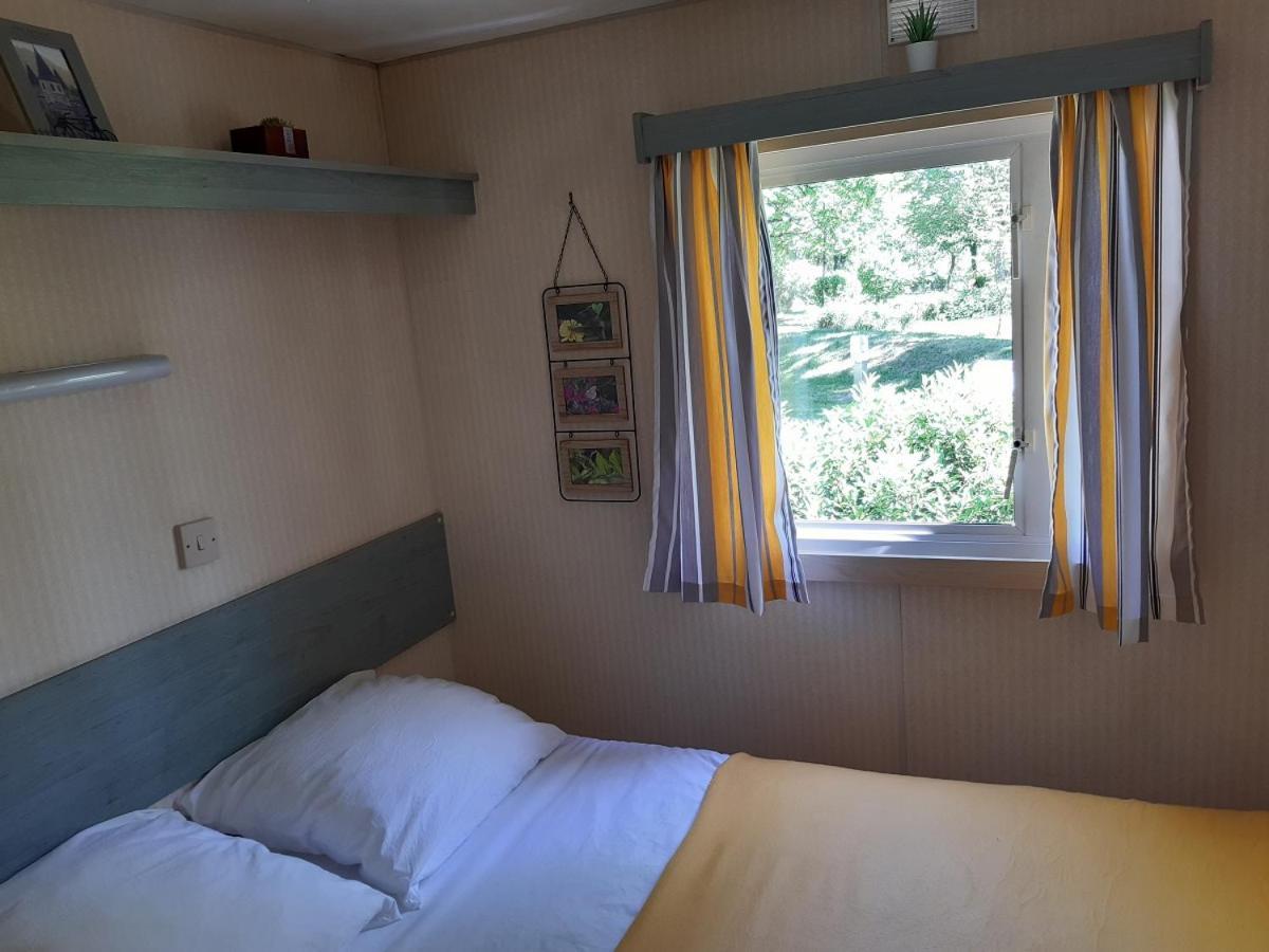 Senergues Camping Etang Du Camp מראה חיצוני תמונה