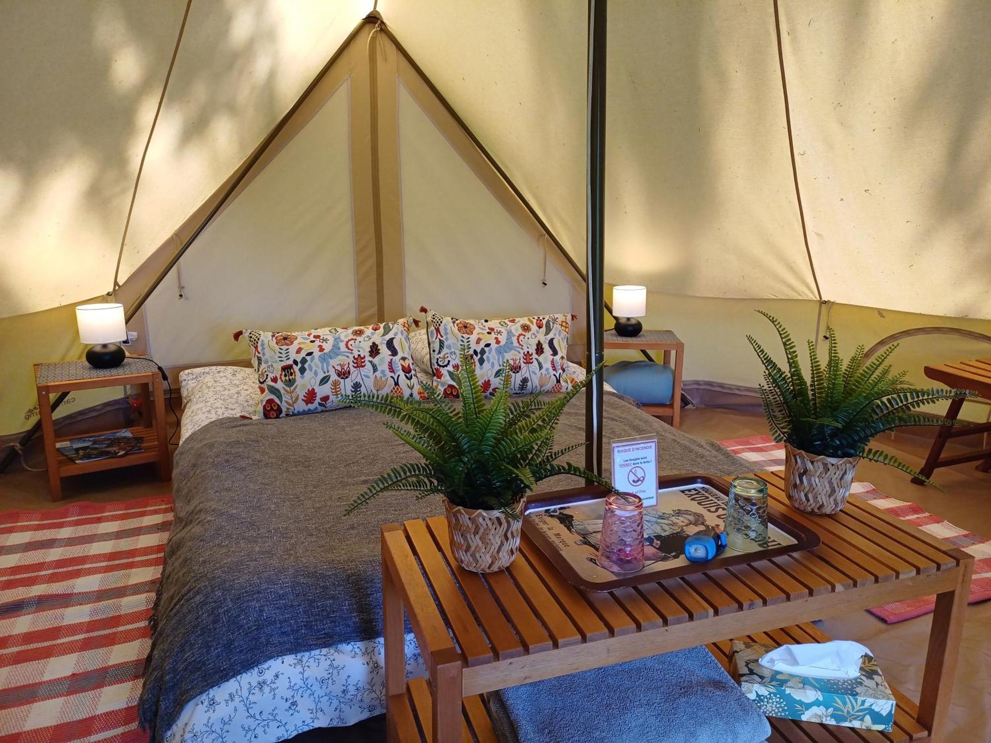 Senergues Camping Etang Du Camp מראה חיצוני תמונה